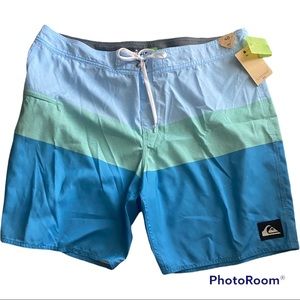 Quicksilver boardshorts